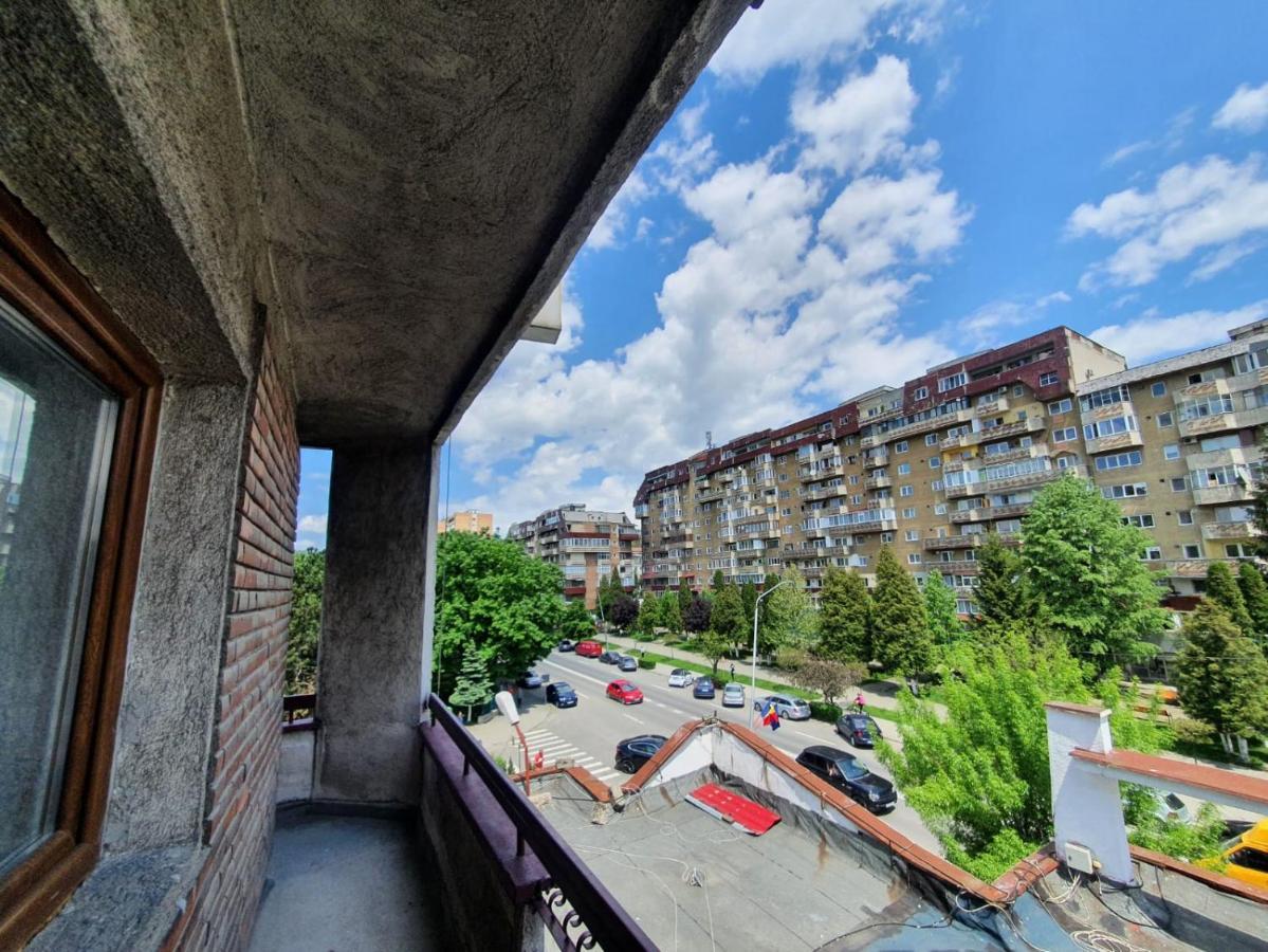 Petrosani Camere De Inchiriat - Hotel Petroshani Srl Buitenkant foto